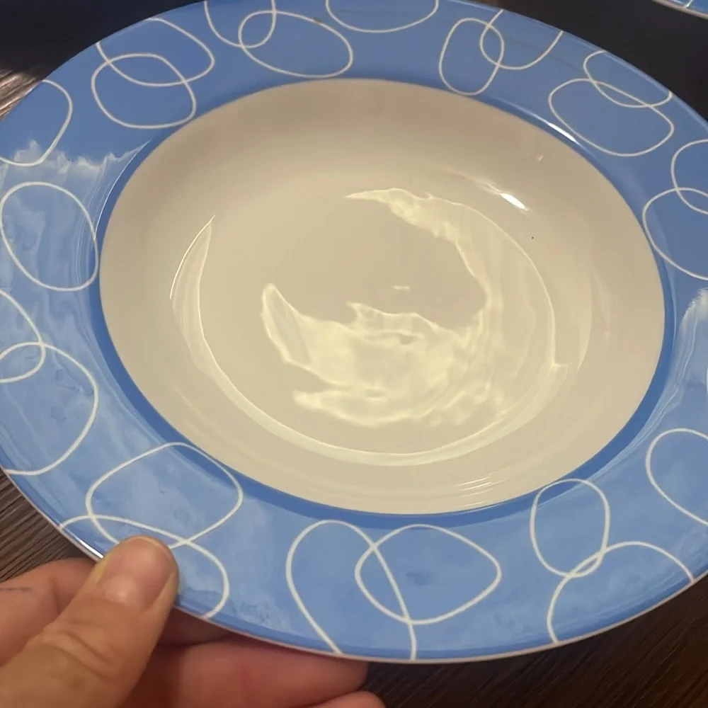 CRATE & BARREL MONNO CIRCLES WHITE/BLUE Rimmed Soup Bowls B78,7pc!!GREAT